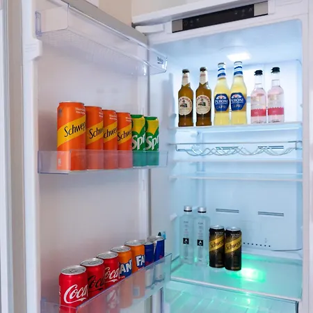 Soni Exclusive Plaza With Private Parking & Self Check-in *