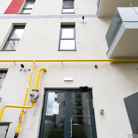 Daire Soni Exclusive Plaza With Private Parking & Self Check-in Bükreş