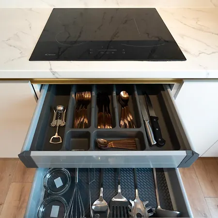 Daire Soni Exclusive Plaza With Private Parking & Self Check-in