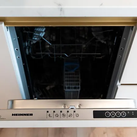 Appartement Soni Exclusive Plaza With Private Parking & Self Check-in Boekarest