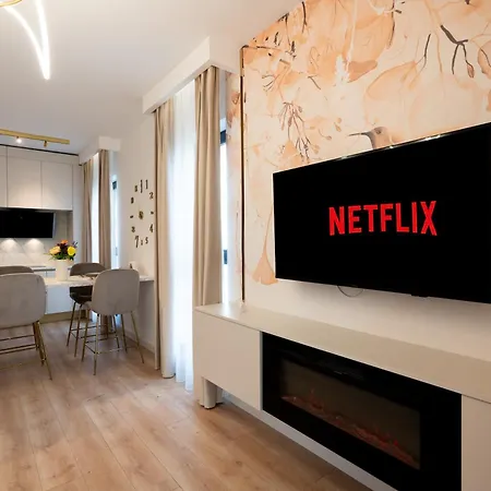 Soni Exclusive Plaza With Private Parking & Self Check-in * Boekarest