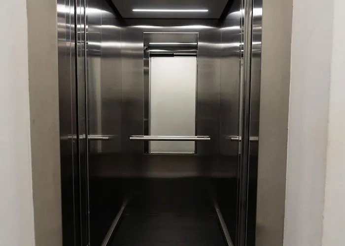 Soni Exclusive Plaza With Private Parking & Self Check-in Lägenhet Bukarest