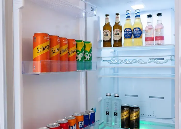 Soni Exclusive Plaza With Private Parking & Self Check-in *