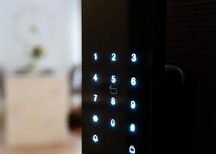 Soni Exclusive Plaza With Private Parking & Self Check-in Apartman