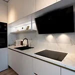 Soni Exclusive Plaza With Private Parking & Self Check-in 아파트 부쿠레슈티