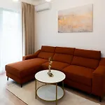Soni Exclusive Plaza With Private Parking & Self Check-in * 부쿠레슈티