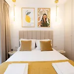 아파트 Soni Exclusive Plaza With Private Parking & Self Check-in *