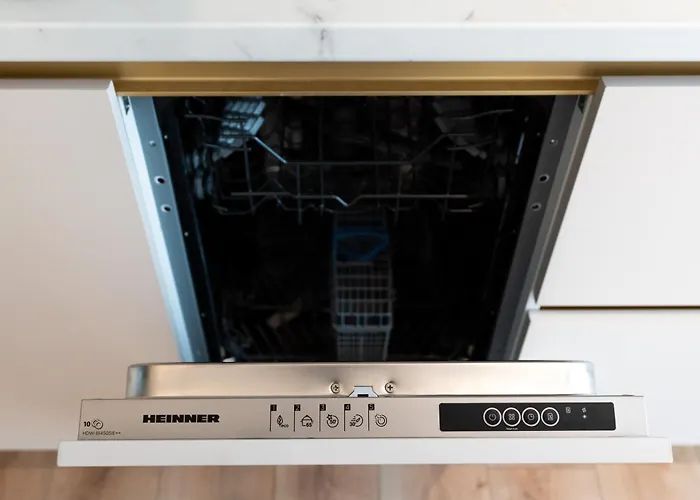 아파트 Soni Exclusive Plaza With Private Parking & Self Check-in 부쿠레슈티